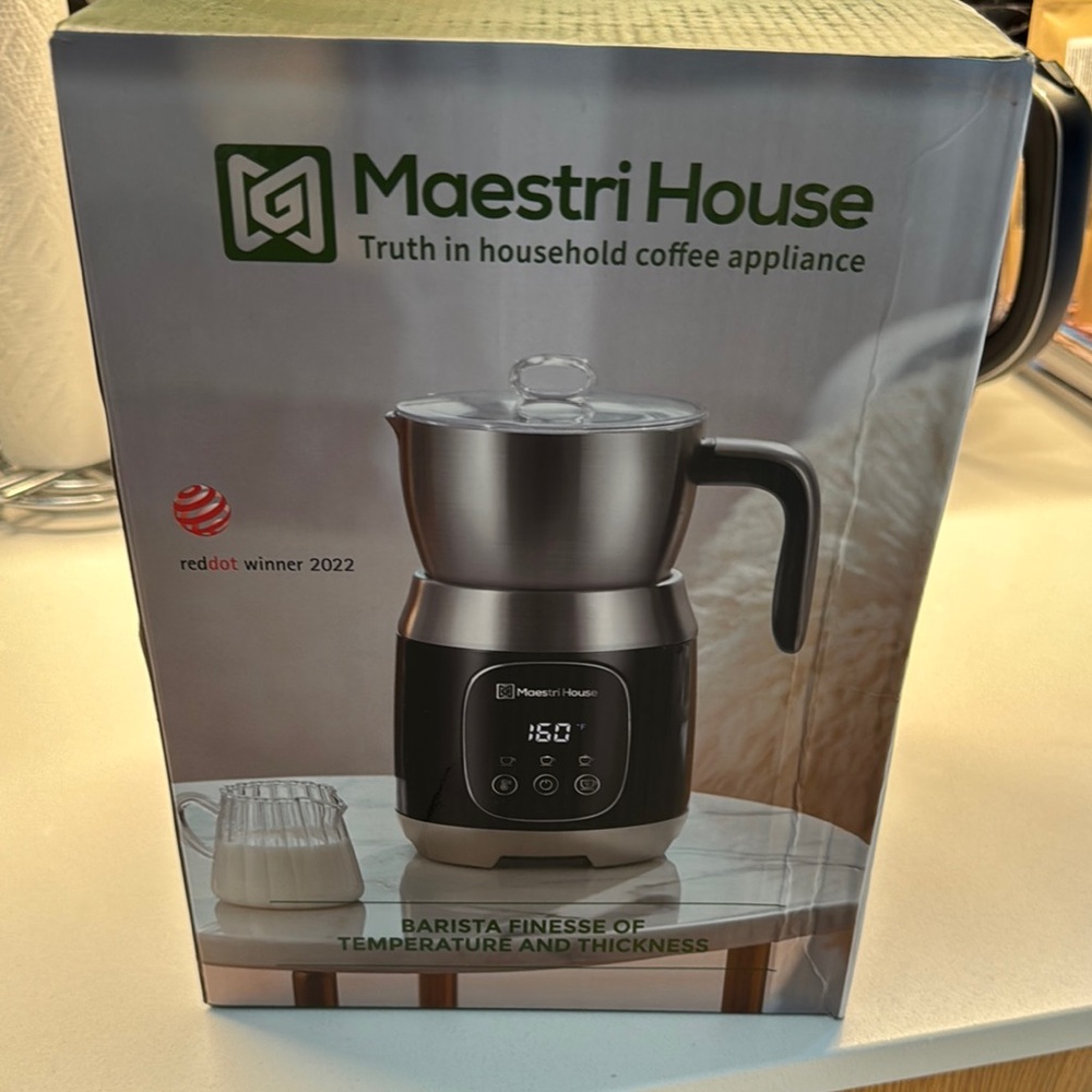 Maestri House Coffee Appliance in Black and Silver